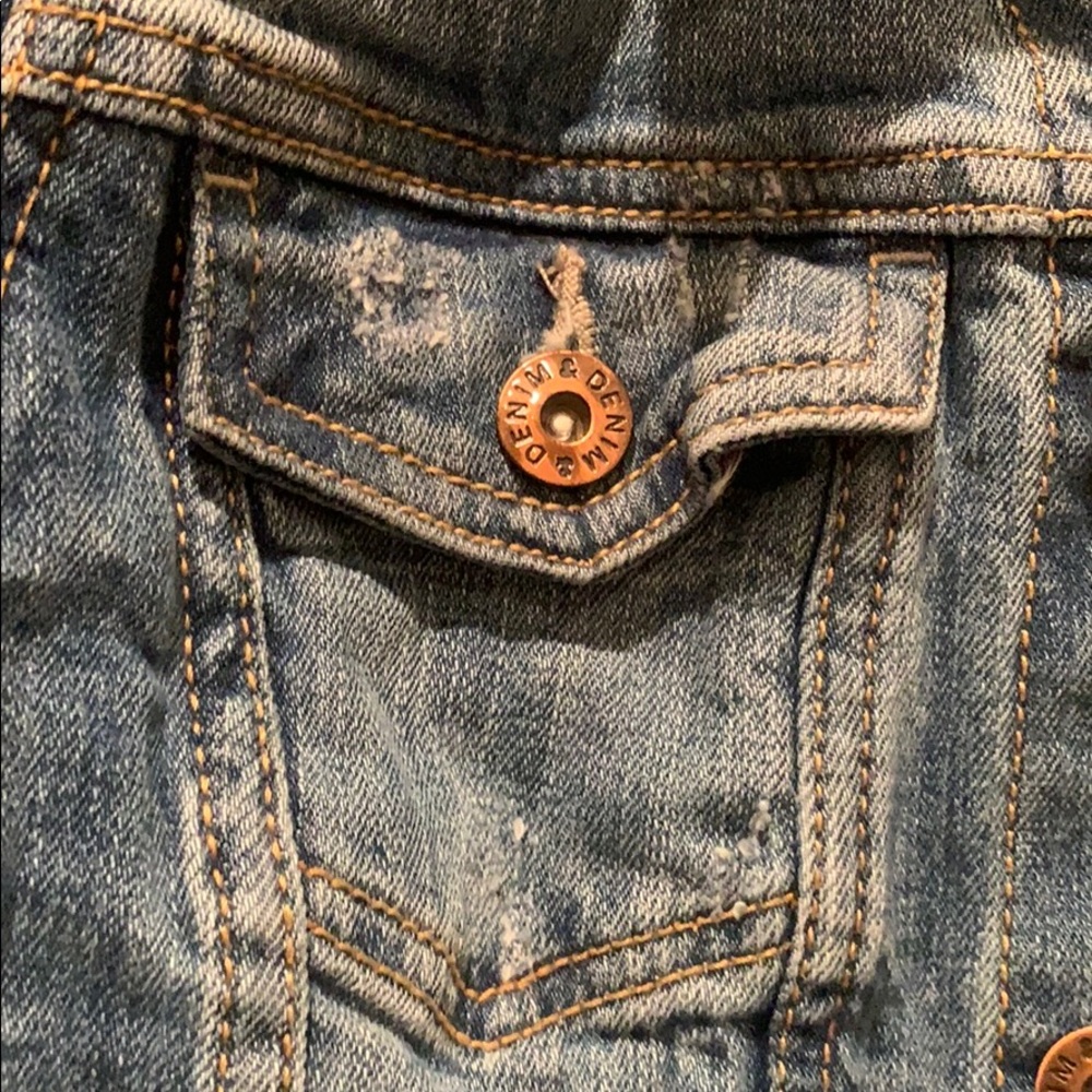 SOLD! Denim jacket - Picture 4 of 4